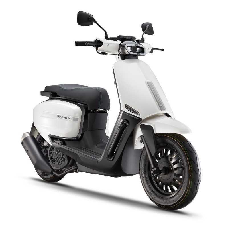 SCOOTER TENNIS — photo 11